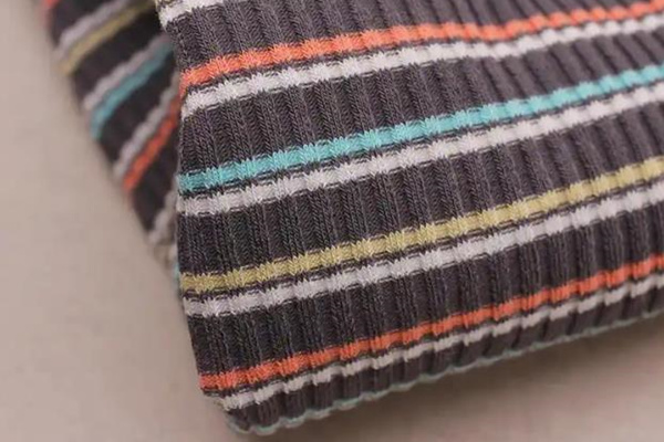 橫機(jī)羅紋和扁機(jī)羅紋的區(qū)別，一文教你分清！